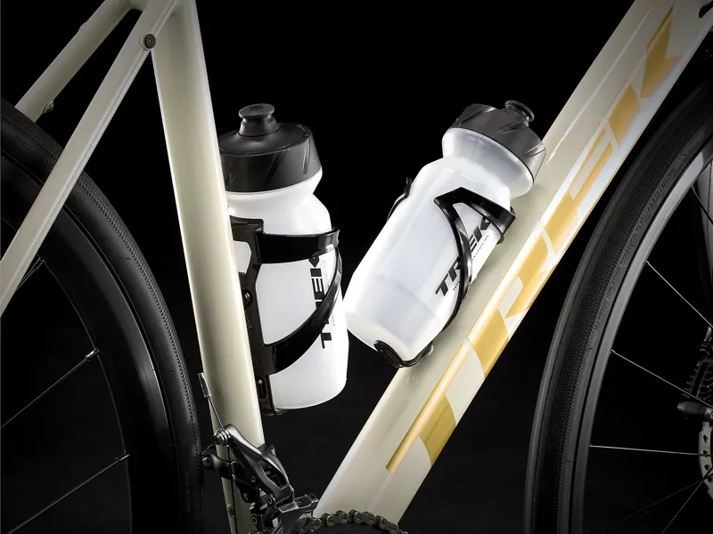 Trek Domane AL 4 Disc Sportive Road Bike 2023 in Era White-10